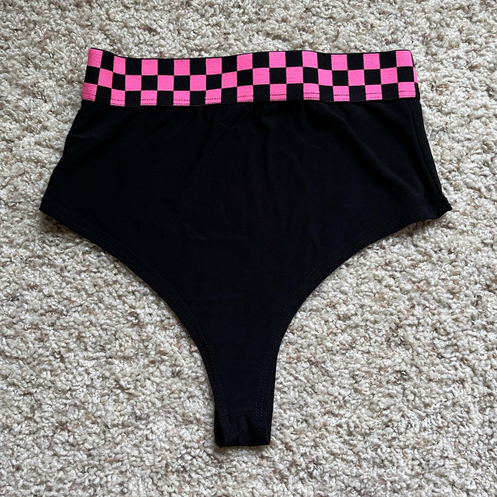 Rave bottoms